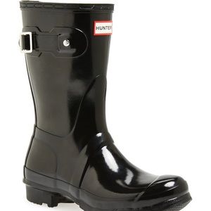 SHORT BLACK GLOSSY HUNTER RAIN BOOTS